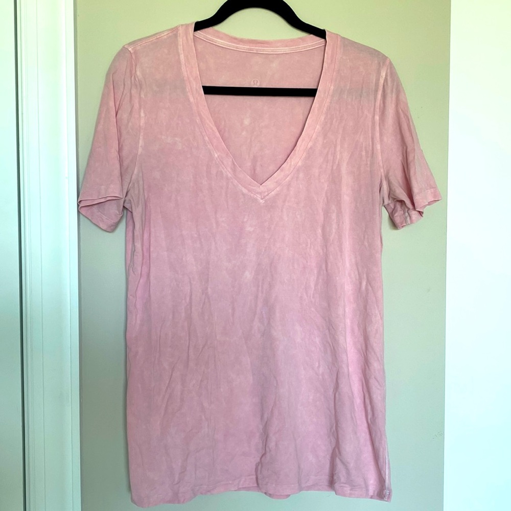 lululemon love T v-neck!